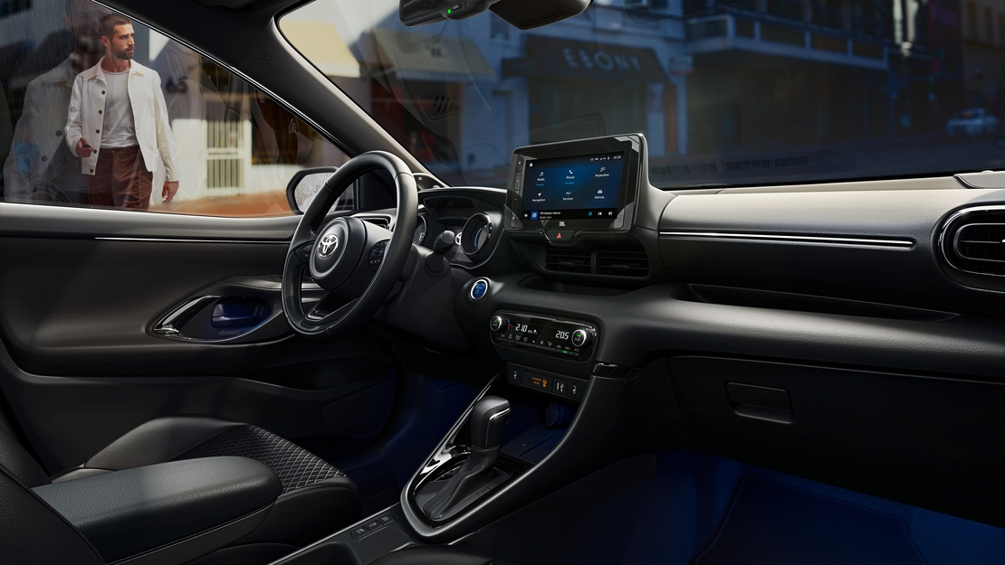 Toyota-Yaris-interieur-dashboard